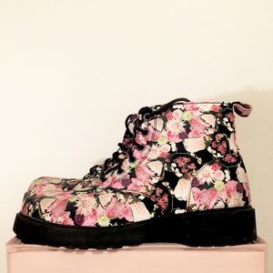 Floral combat boots, Divided brand, size 39